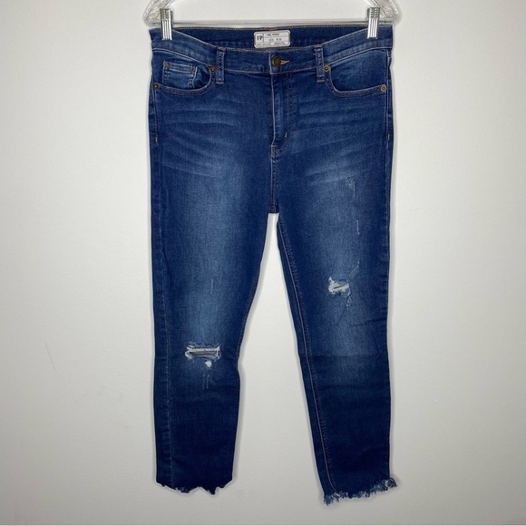 Free People Denim - Free People Distressed Mid Rise Denim Raw Hem Jeggings